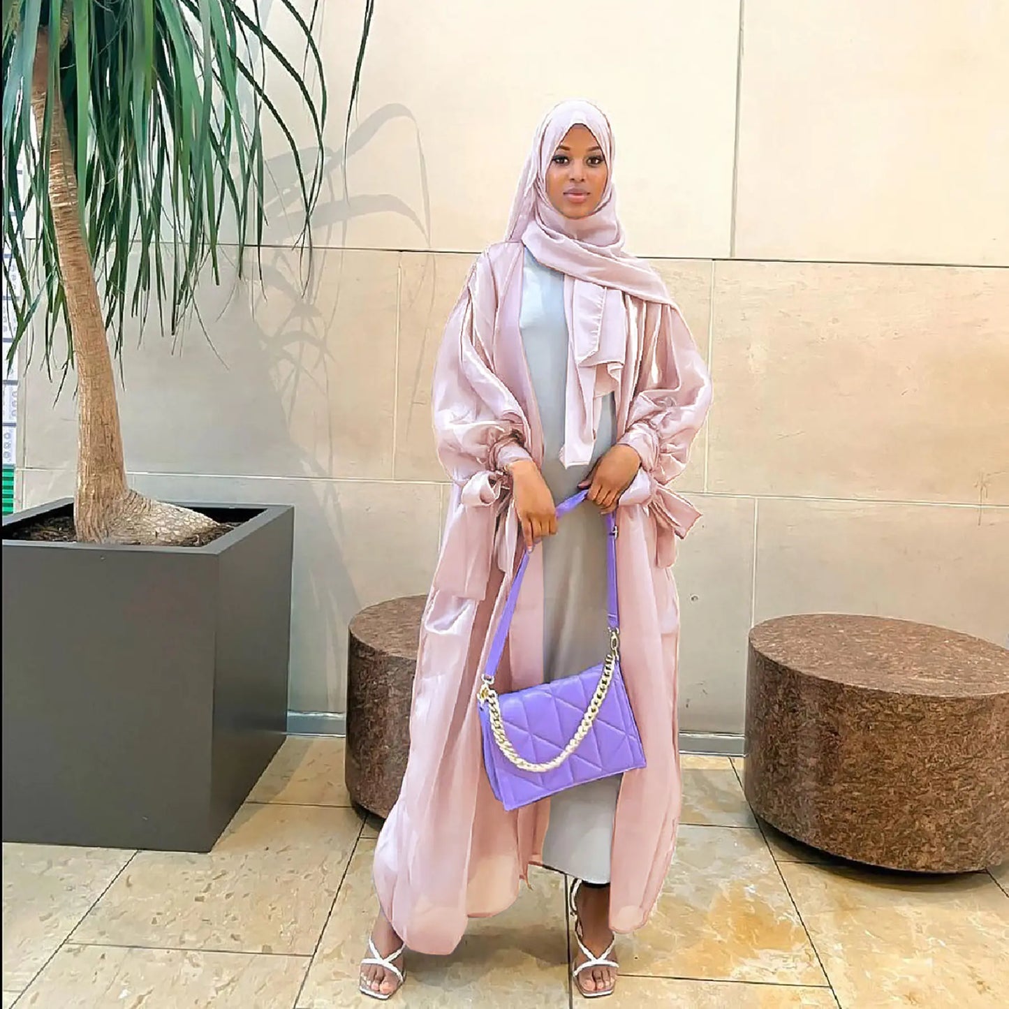 Six-Color Arabic Cardigan with Lace-up Bow Design